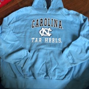 North Caroline Tar Heels sweatshirt